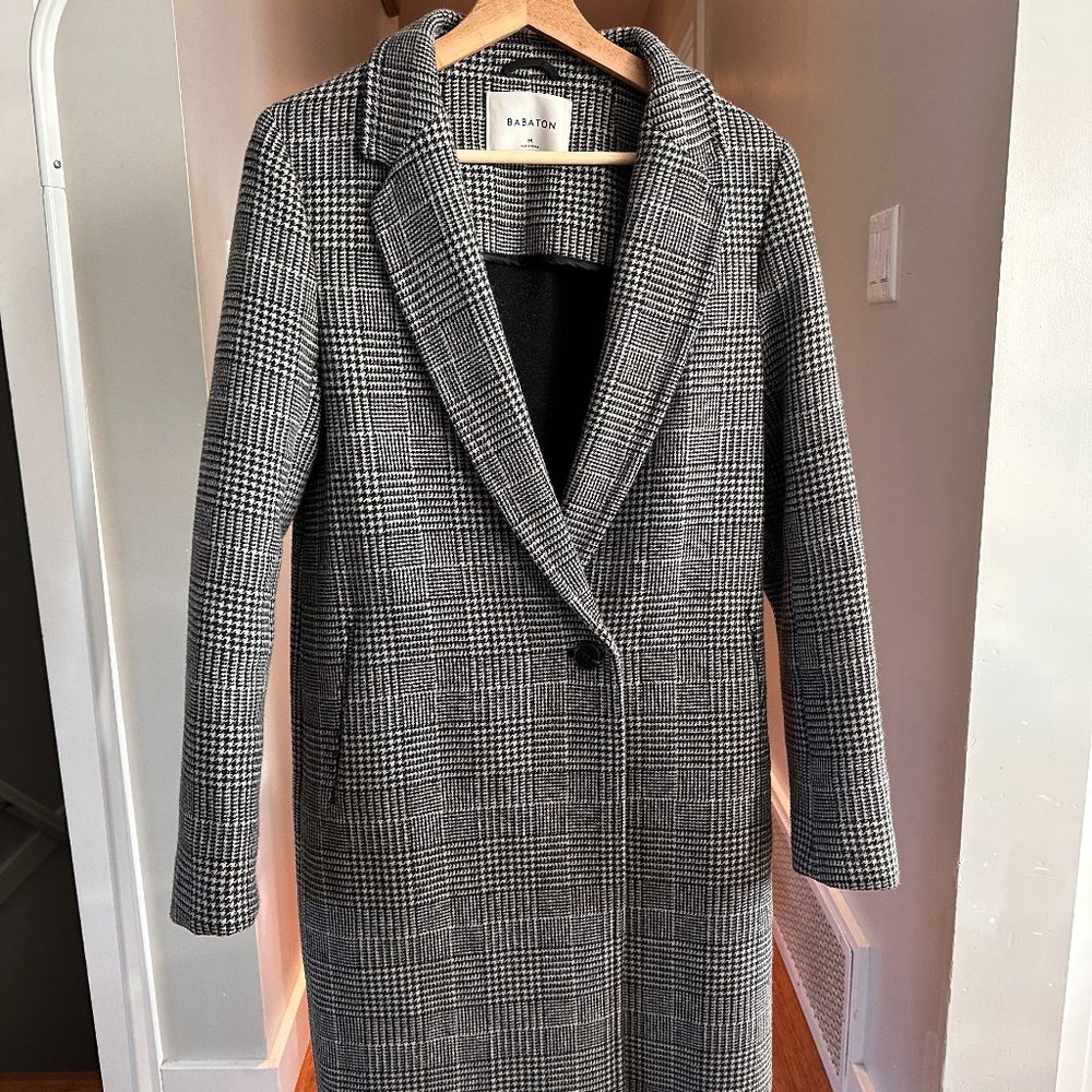 RARE Aritzia Babaton Stedman Coat Grey Plaid Medium - Picture 1 of 4